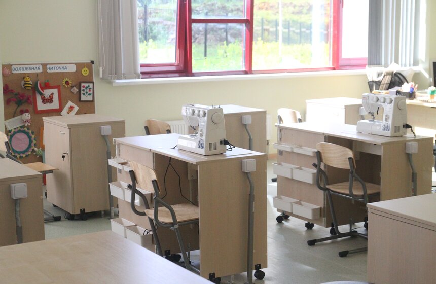 Собянин осмотрел новое здание школы в Куркине 5 фото