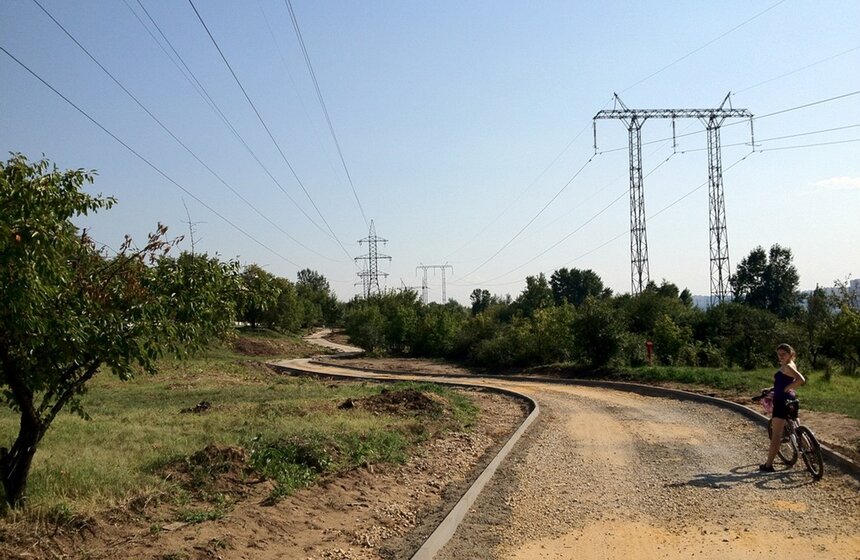 Строящаяся в ЮВАО велодорожка не устраивает жителей 7 фото