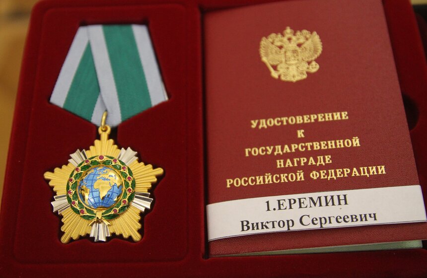 Мэр Москвы вручил награды за вклад в реализацию проекта МЦК 1 фото