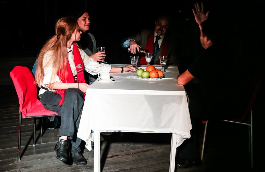 В "Музеоне" показали фильм "АССА" в формате sing-a-long-a 9 фото