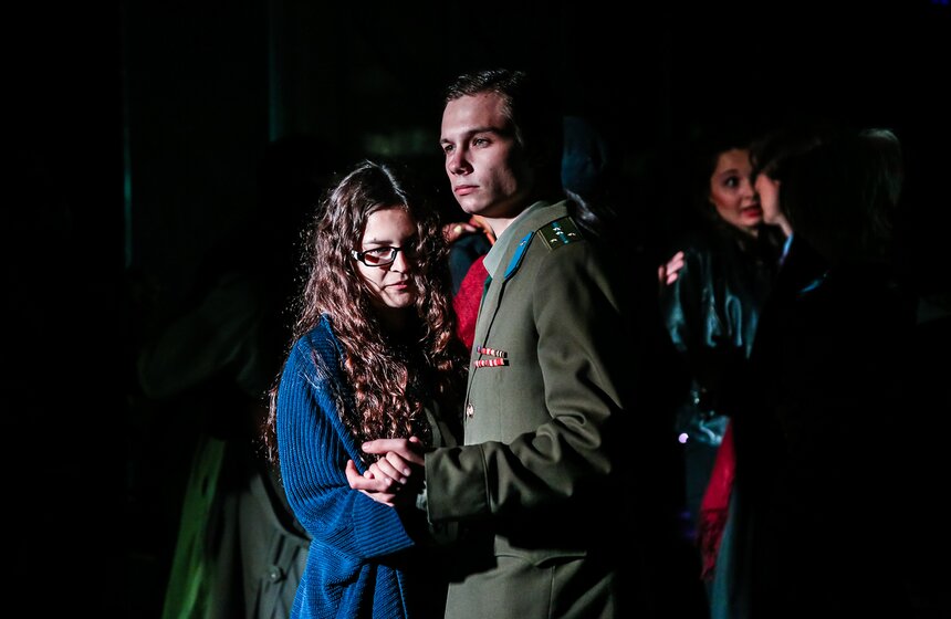 В "Музеоне" показали фильм "АССА" в формате sing-a-long-a 13 фото