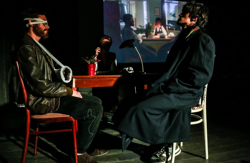 В "Музеоне" показали фильм "АССА" в формате sing-a-long-a 25 фото