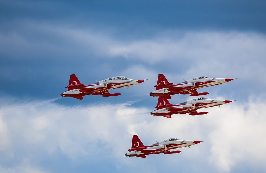 На авиабазе Кубинка прошли полеты пилотажных групп 12 фото