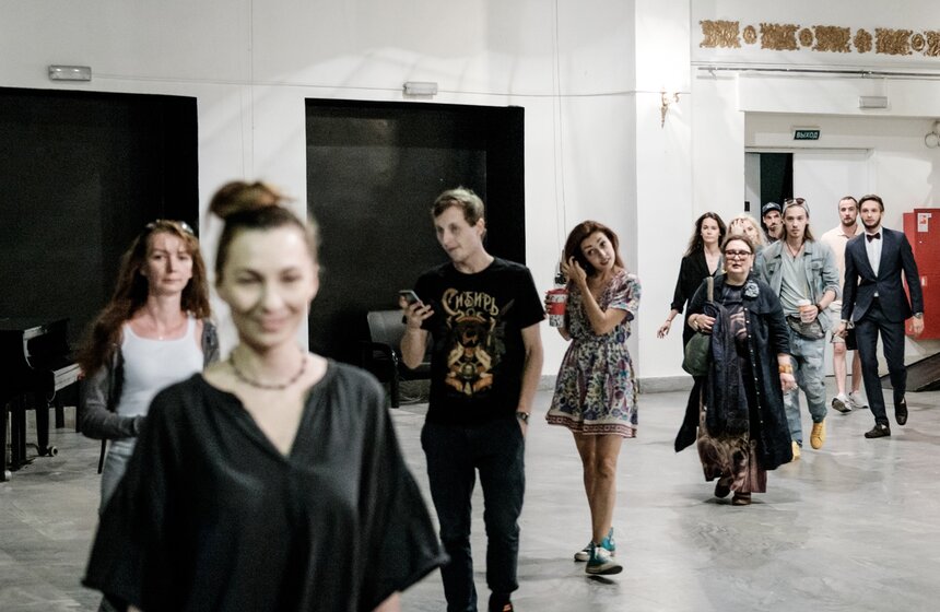 Сбор труппы московского театра на Таганке 2 фото