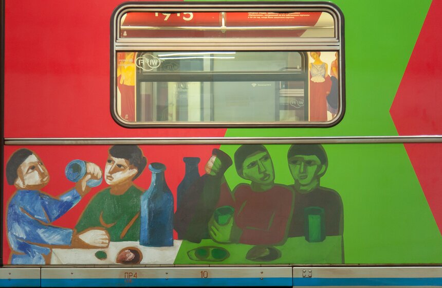 Запуск поезда с русской живописью в столичном метро 3 фото