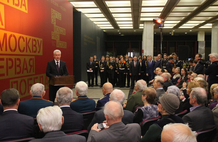 Сергей Собянин открыл выставку "Битва за Москву" 37 фото
