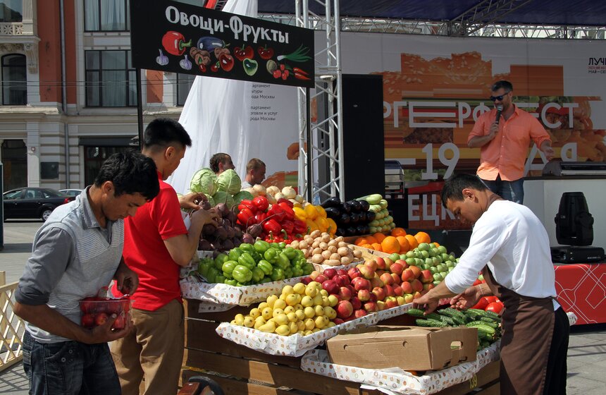 "Бургерфест" собрал на Кузнецком мосту истинных гурманов 6 фото