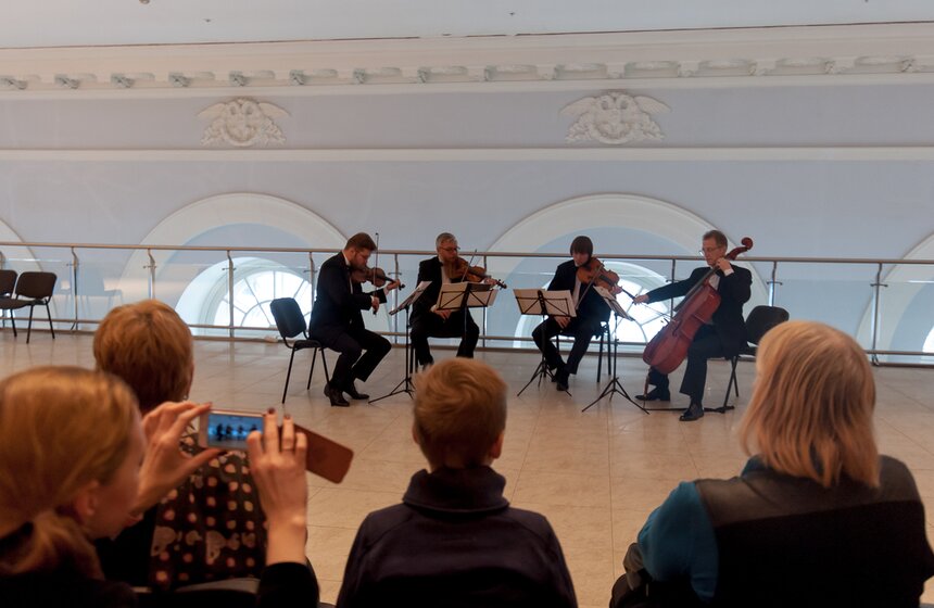 Детский интерактивный концерт "Добрая зимняя сказка" в "Манеже" 30 фото