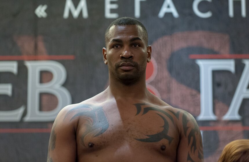 Взвешивание перед боем Лебедев – Гассиев 8 фото