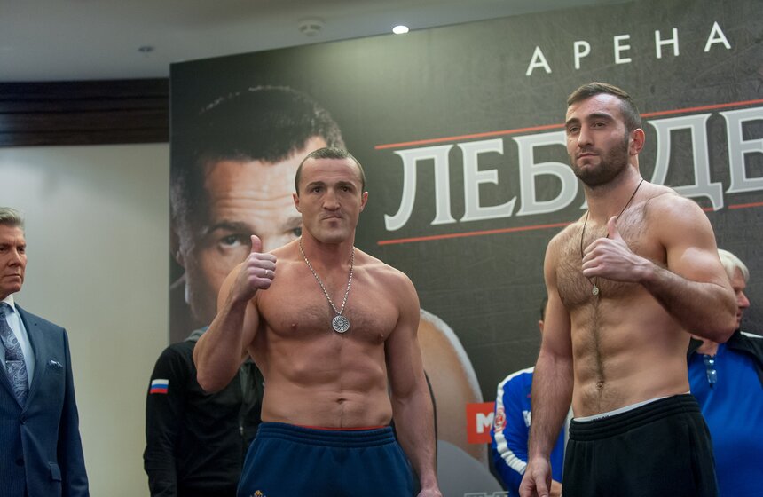 Взвешивание перед боем Лебедев – Гассиев 7 фото