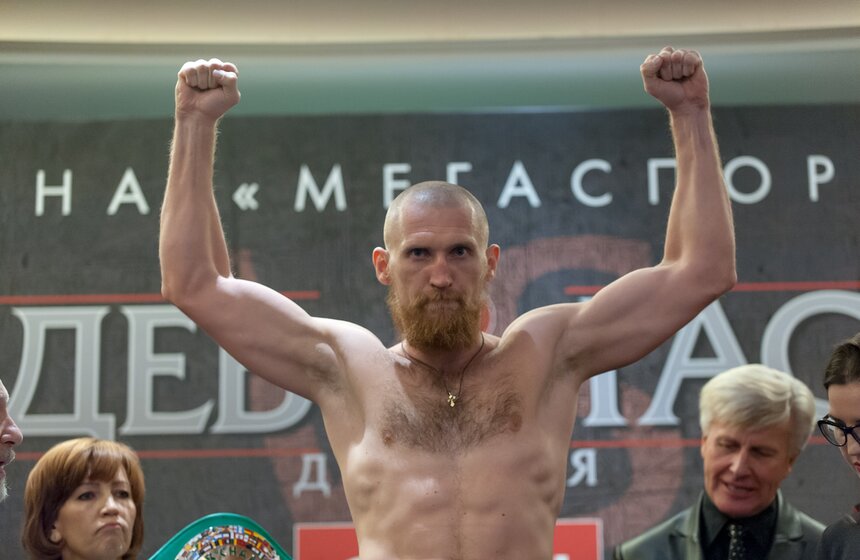 Взвешивание перед боем Лебедев – Гассиев 11 фото