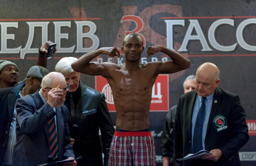 Взвешивание перед боем Лебедев – Гассиев 14 фото