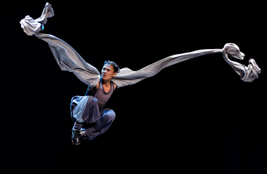 Спектакль Джеки Чана "Врата Шаолинь" состоялся в столице 24 фото