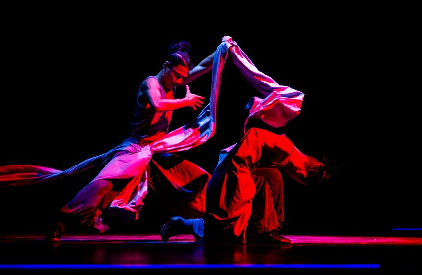 Спектакль Джеки Чана "Врата Шаолинь" состоялся в столице 21 фото