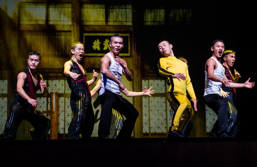 Спектакль Джеки Чана "Врата Шаолинь" состоялся в столице 14 фото