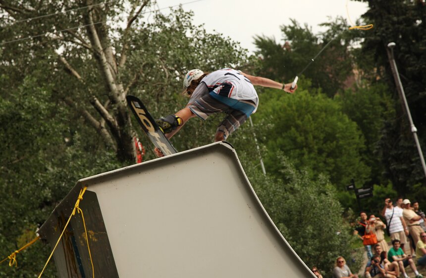 Состоялся отборочный этап соревнований по FreeStyle Wakeboard 11 фото