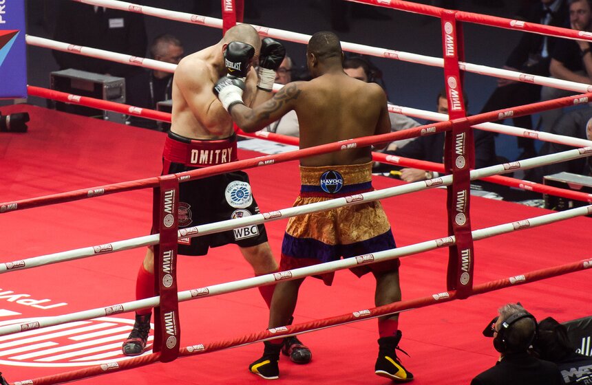 Боксерское шоу на арене ДС "Мегаспорт" 24 фото