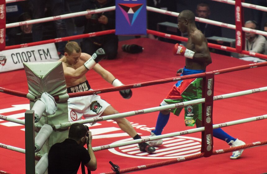 Боксерское шоу на арене ДС "Мегаспорт" 17 фото