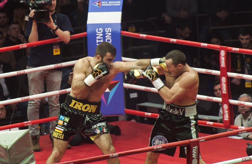 Боксерское шоу на арене ДС "Мегаспорт" 5 фото