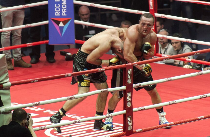 Боксерское шоу на арене ДС "Мегаспорт" 12 фото
