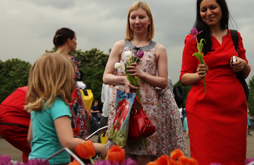 Цветочная инсталляция в парке Горького 18 фото