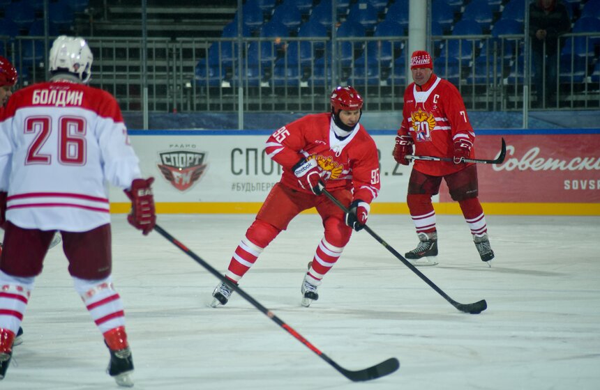 Презентация профессиональной открытой арены "Парк Легенд" 25 фото