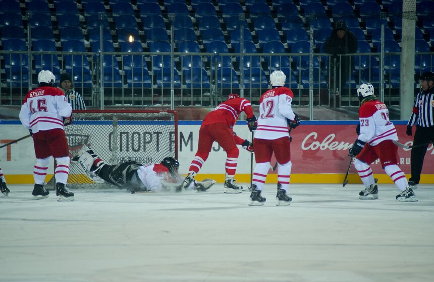 Презентация профессиональной открытой арены "Парк Легенд" 21 фото