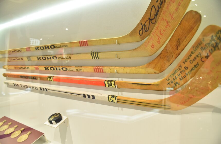 Выставка "Красная машина. Страницы истории" в Музее хоккея 10 фото