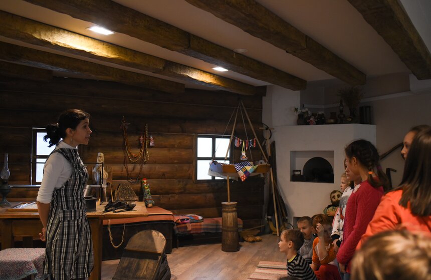 Как работает фабрика по производству елочных игрушек в Клину 26 фото