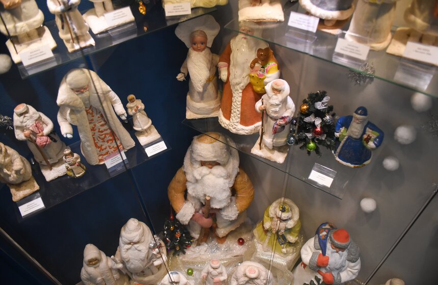 Как работает фабрика по производству елочных игрушек в Клину 44 фото