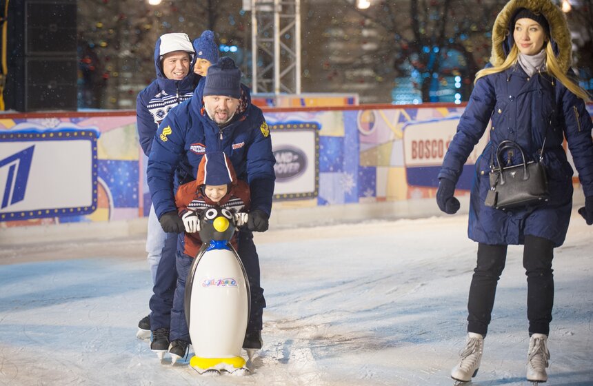 Открытие ярмарки и катка на Красной площади 29 фото