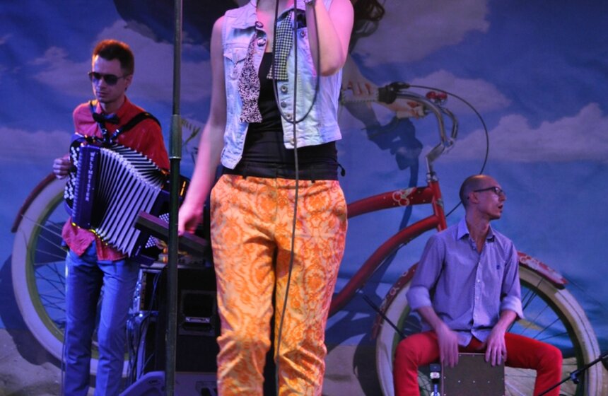 В парке "Музеон" открылся велосезон в стиле Electra 18 фото