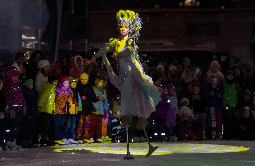 Сад "Эрмитаж" открыл каток праздником в итальянском духе 1 фото