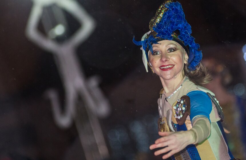 Сад "Эрмитаж" открыл каток праздником в итальянском духе 4 фото