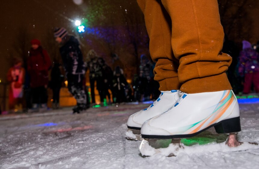 Сад "Эрмитаж" открыл каток праздником в итальянском духе 14 фото