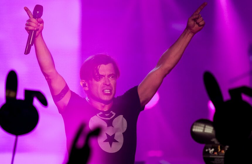 Концерт группы "Би-2" в Крокус Сити Холле 13 фото