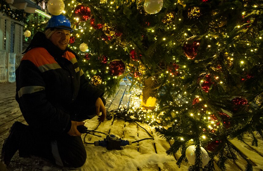 Как проходила подготовка к открытию "Путешествия в Рождество" 2 фото