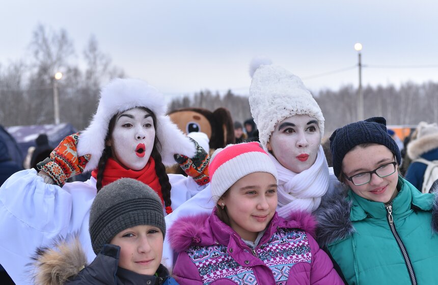 Как спиливали главную елку страны 20 фото
