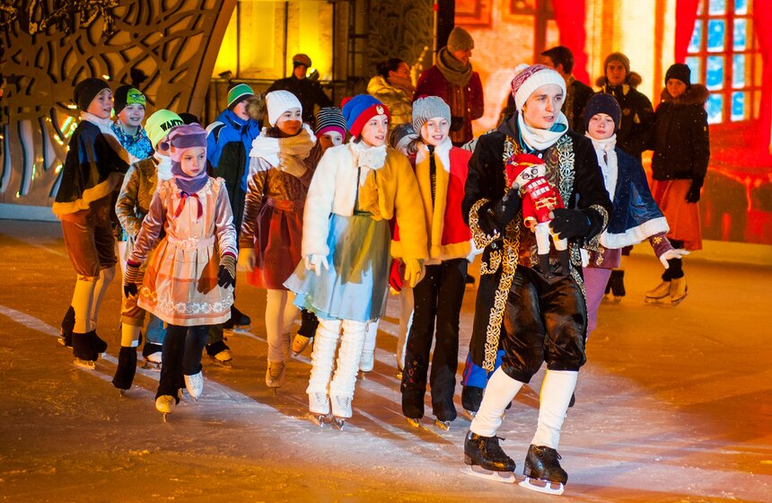 Как проходила подготовка к открытию "Путешествия в Рождество" 24 фото