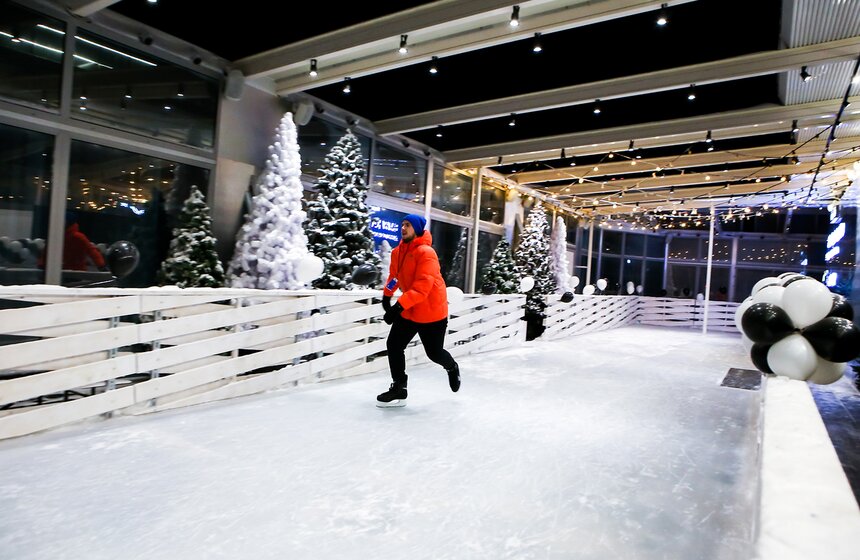 Каток на крыше 85-этажной башни в "Москва-Сити" 22 фото