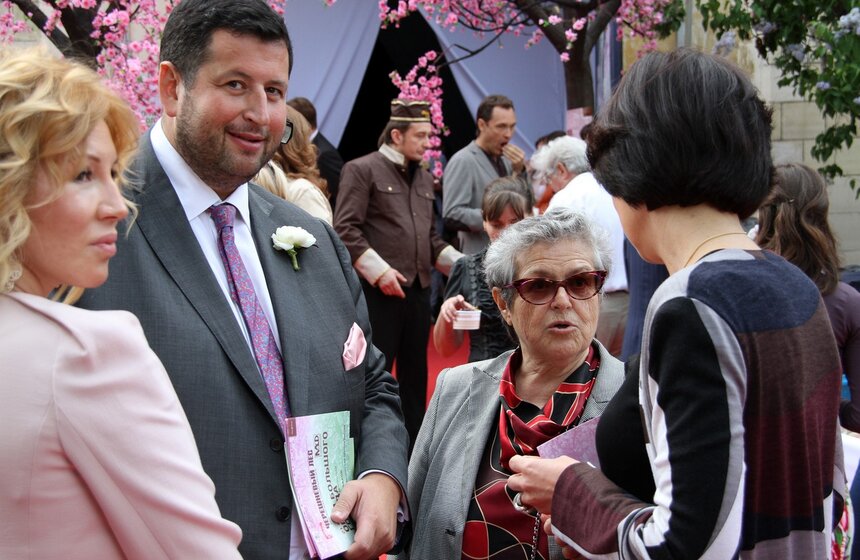 Оркестр под руководством Спивакова исполнил музыку Чарли Чаплина 8 фото