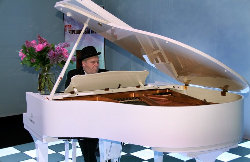 Оркестр под руководством Спивакова исполнил музыку Чарли Чаплина 9 фото