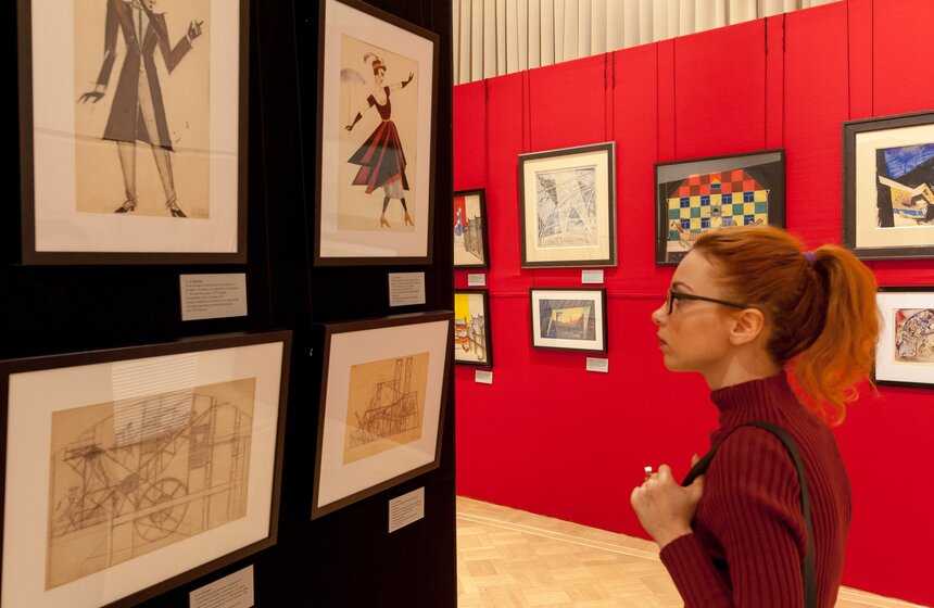 Выставка "Мир – театр. Архитектура и сценография в России" 13 фото