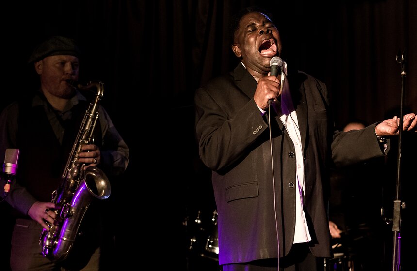 Тепло Ямайки в столице: концерт соул-певца Роя Янга 5 фото