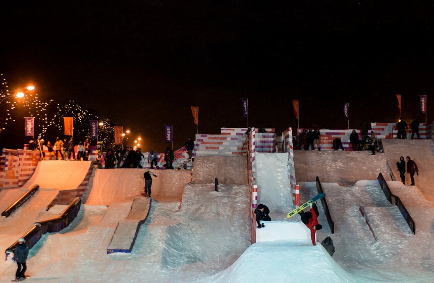 Сноубордический парк CITY SPOT в парке Горького 21 фото