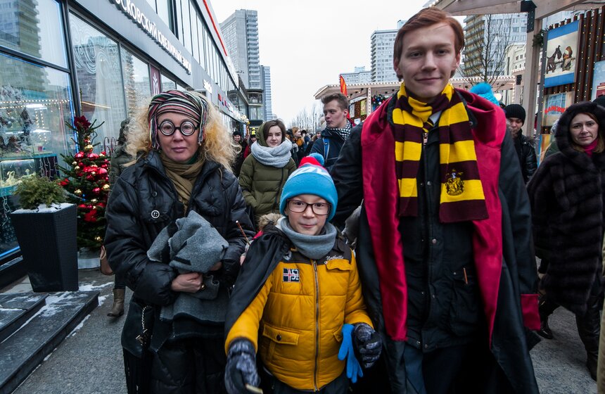 Парад-карнавал поклонников Гарри Поттера на Новом Арбате 10 фото