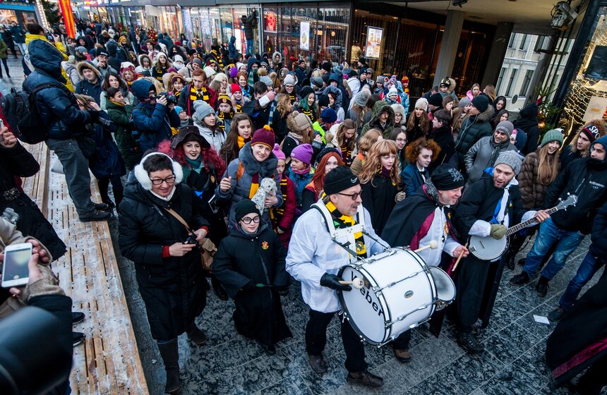 Парад-карнавал поклонников Гарри Поттера на Новом Арбате 20 фото