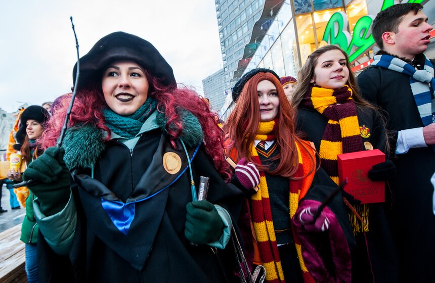 Парад-карнавал поклонников Гарри Поттера на Новом Арбате 24 фото