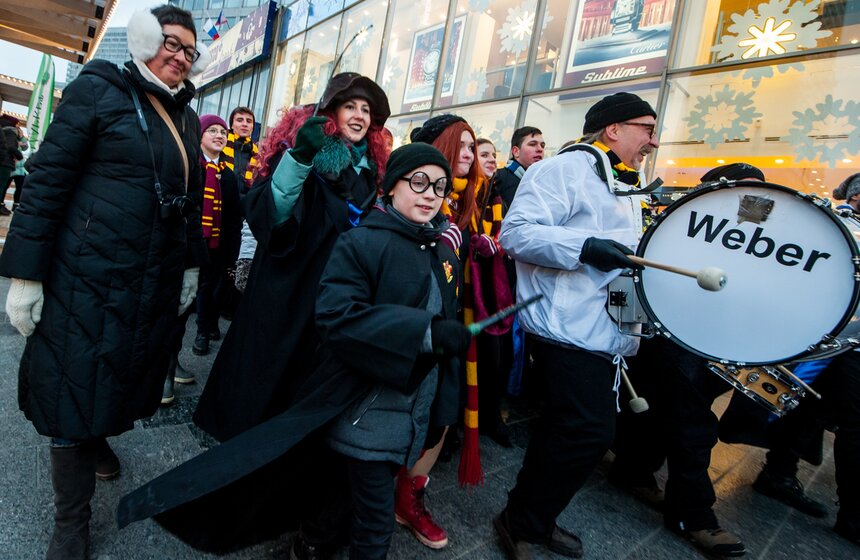 Парад-карнавал поклонников Гарри Поттера на Новом Арбате 23 фото