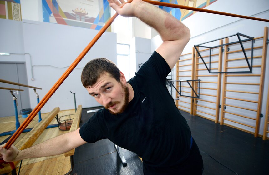 Футбольное поле на территории Олимпийской деревни 23 фото